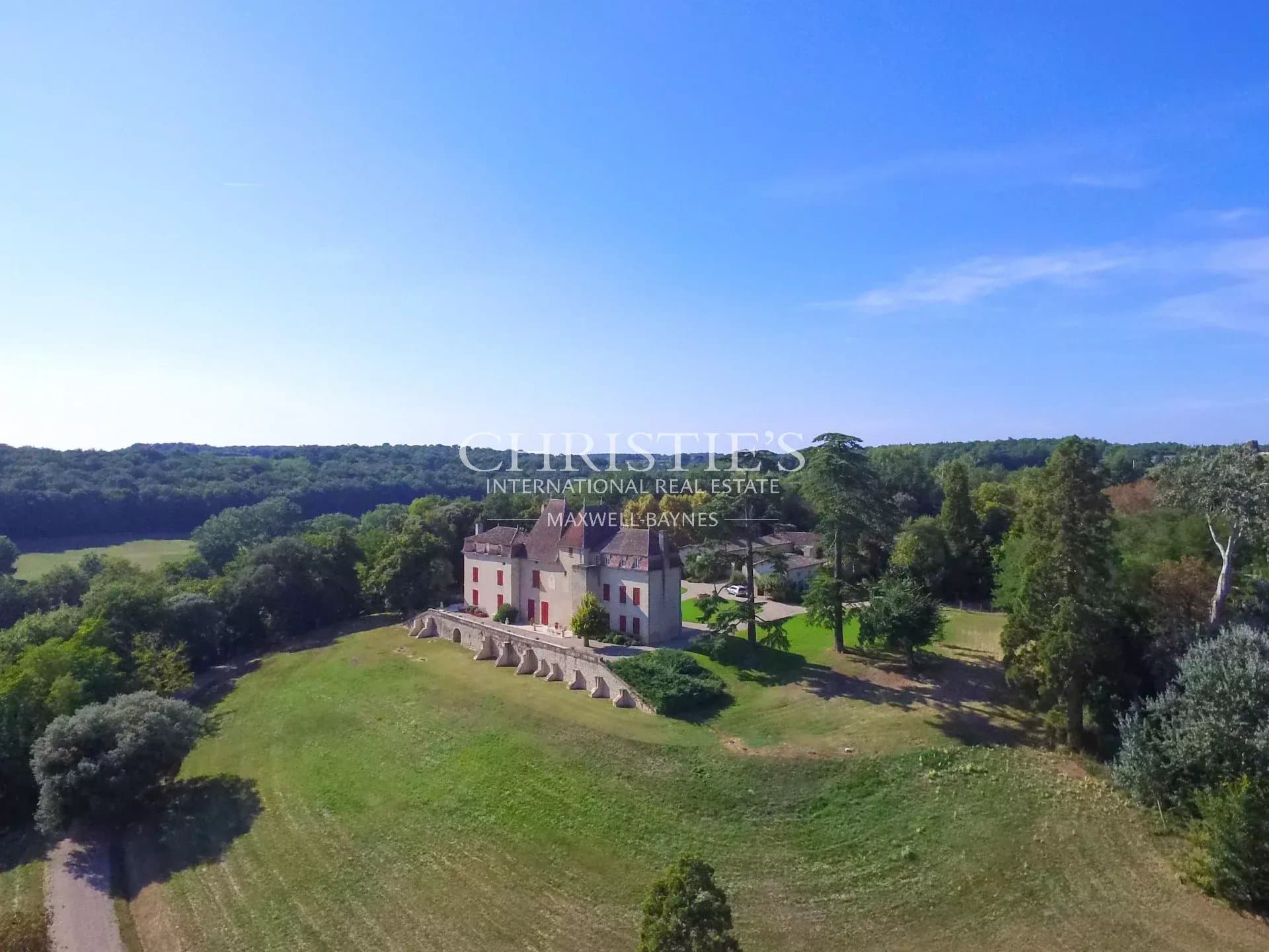 Région de Bordeaux Château historique exceptionnel à vendre