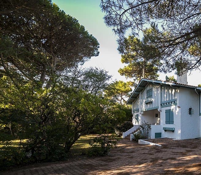 Beachfront villa in Pyla sur Mer