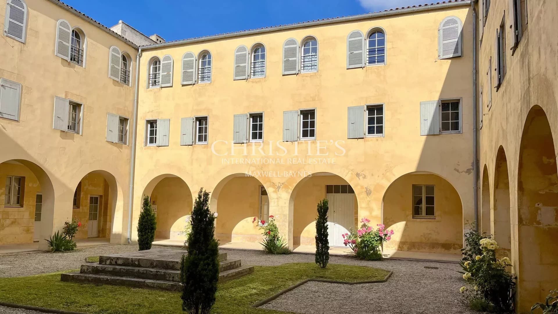 Un appartement à l’élégance rare, T4 au cœur de La Rochelle