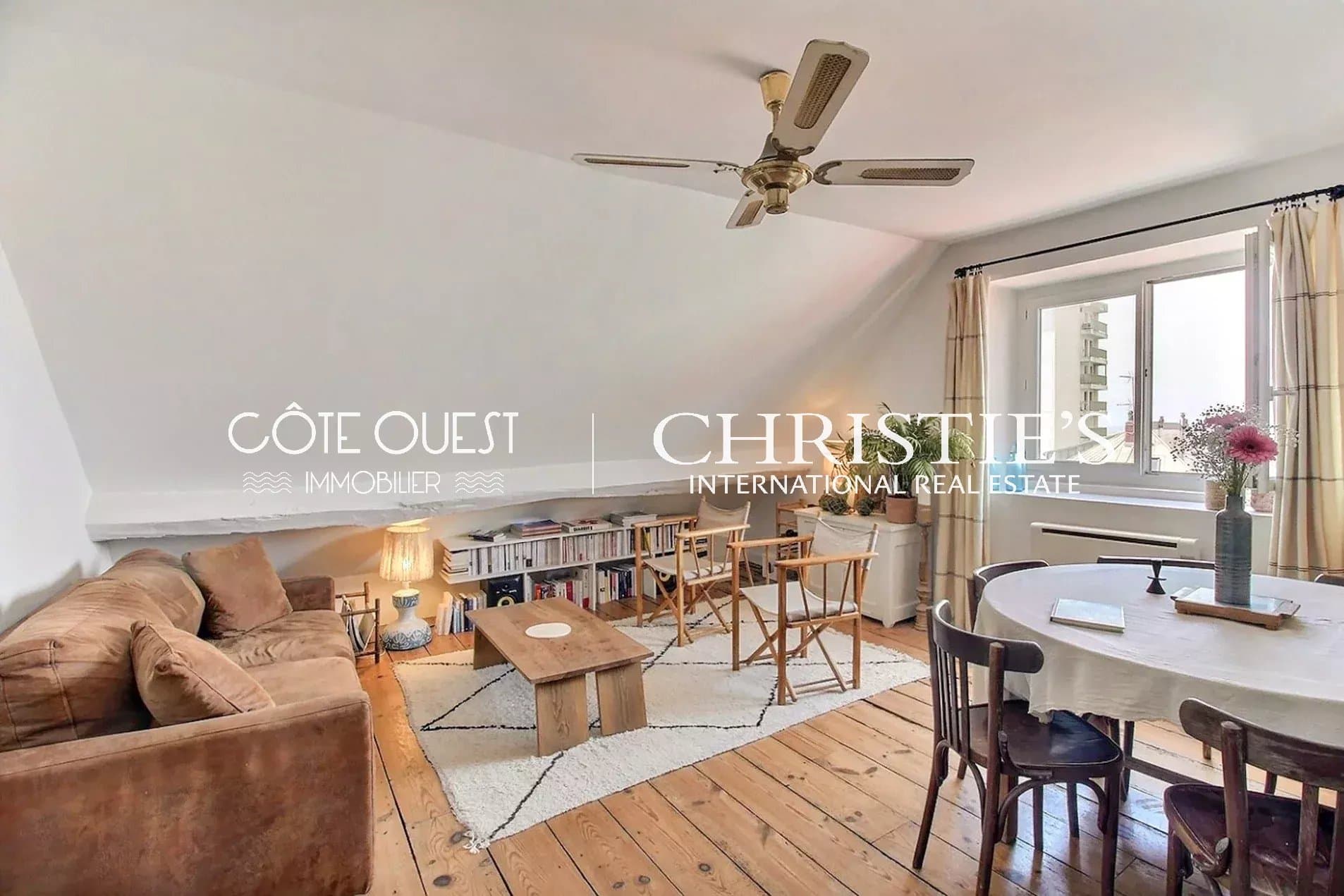 For sale Biarritz - 3-room apartment top floor in downtown