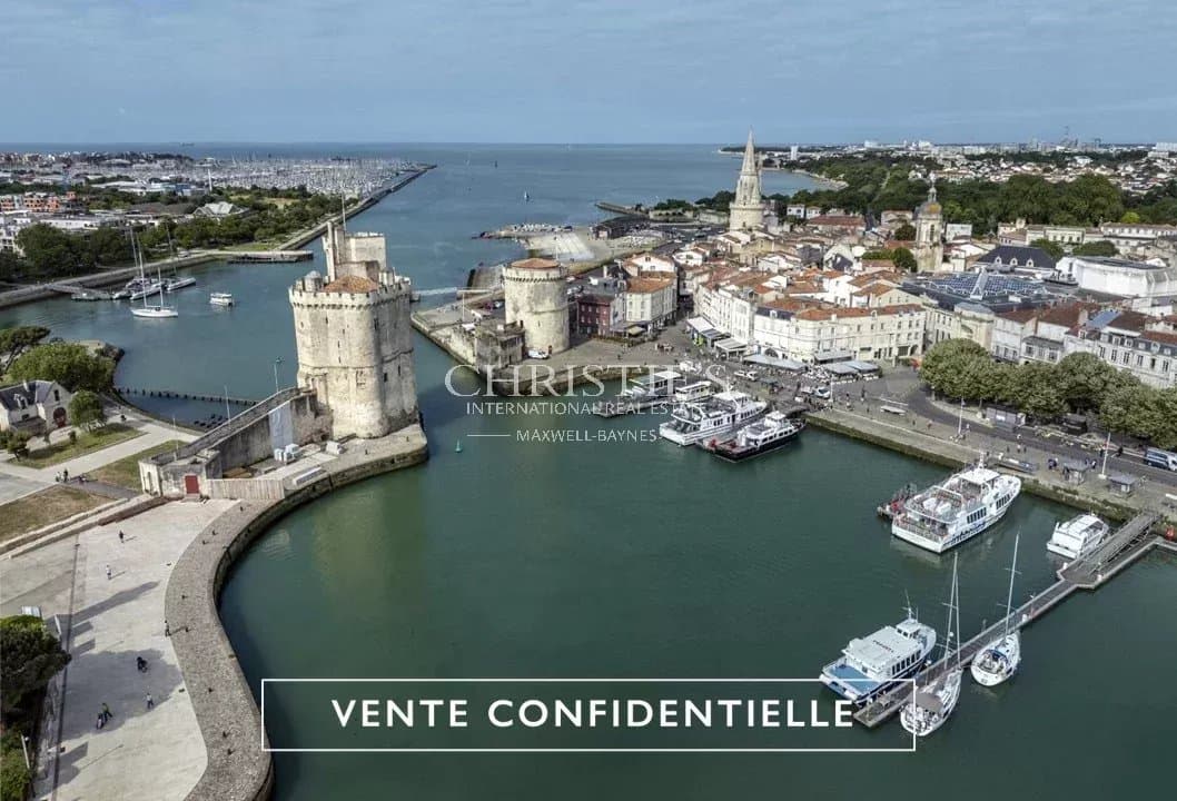Flexible-Use Property, Covered Market District, La Rochelle