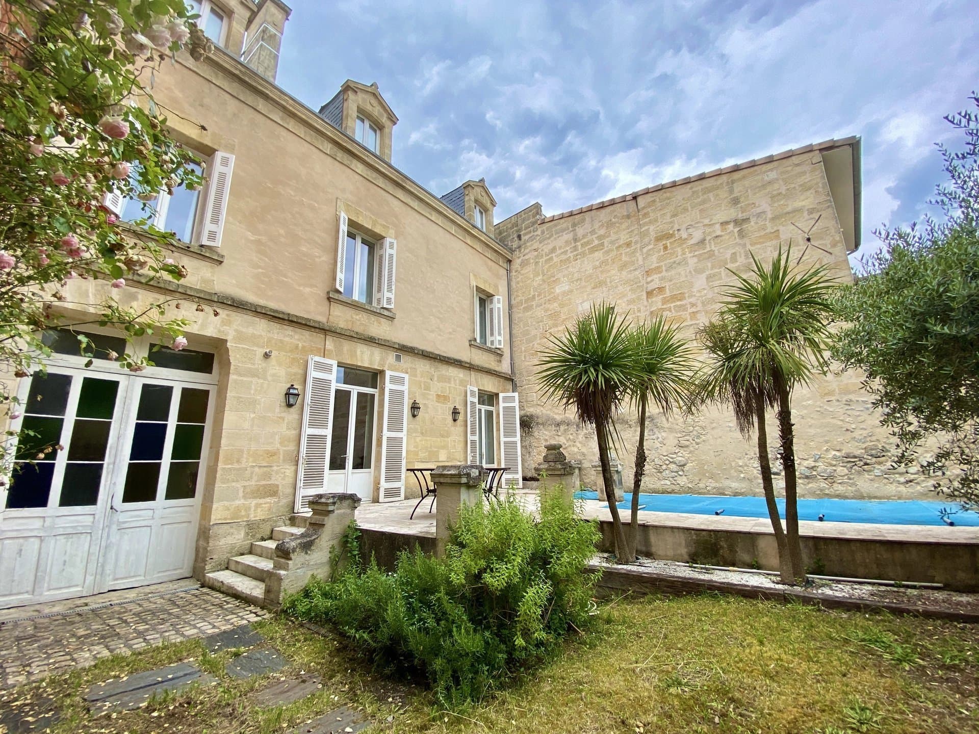 Libourne - Maison de ville avec 7 chambres et 2 salles de bains