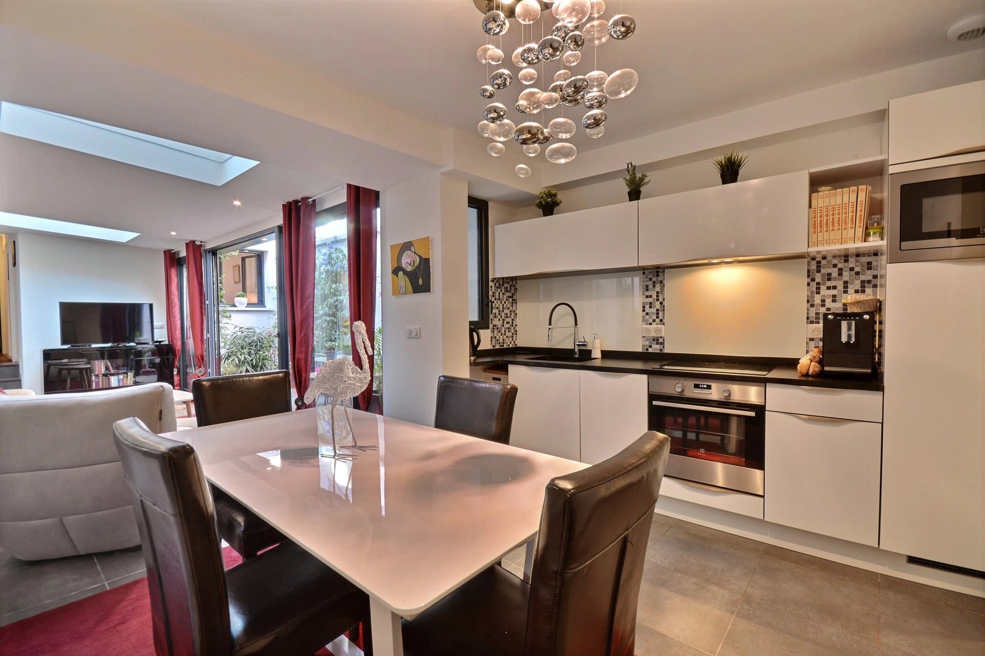 A VENDRE APPARTEMENT DE 61 M² AVEC COUR