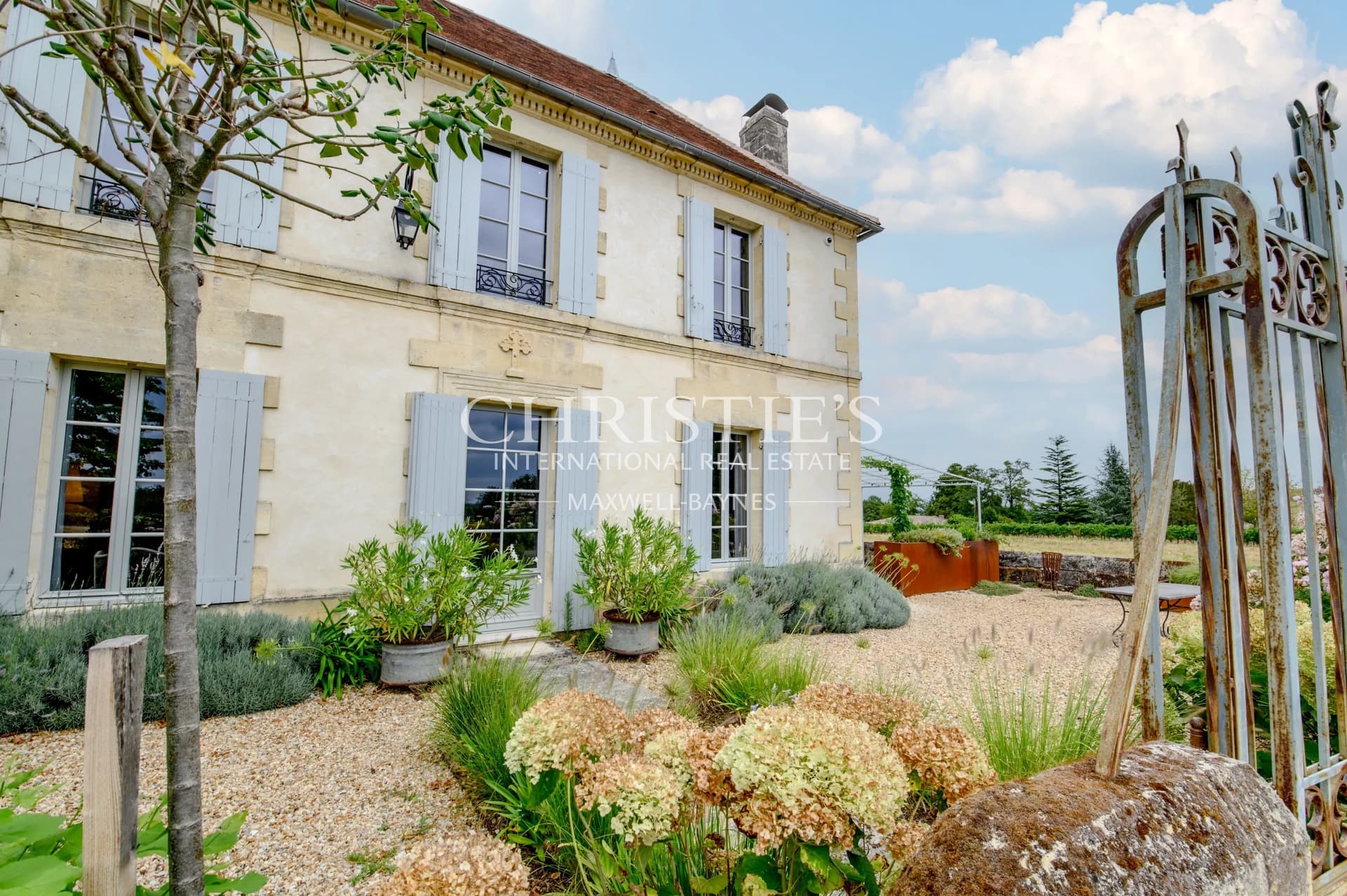 A Characterful Stone Residence Set Within Exceptional Grounds, Near Saint-Émilion