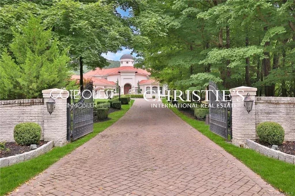 658 Haverstraw Road