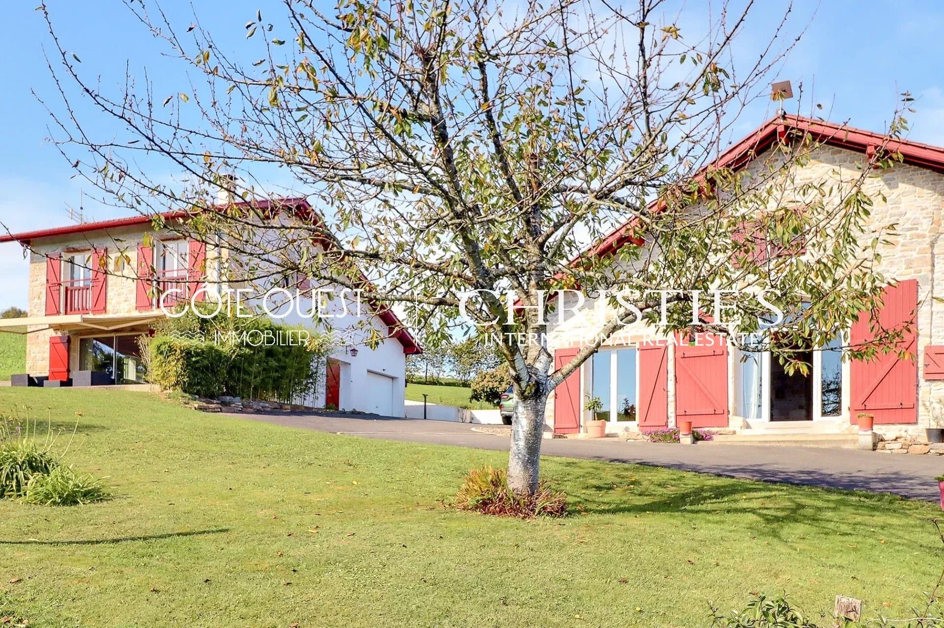 À vendre Bidache - Ferme avec piscine vue campagne