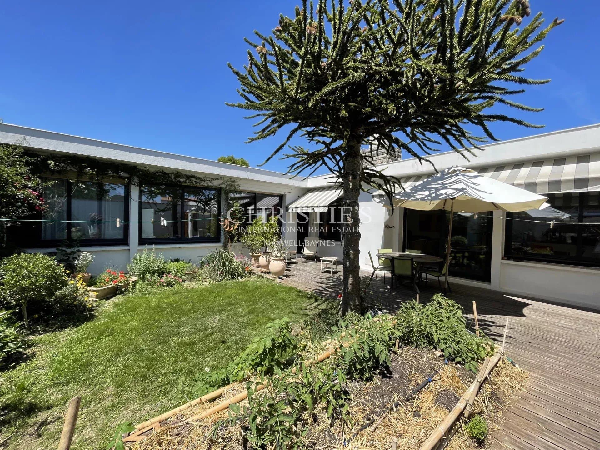 La Rochelle Lafond. Maison PP. 113 m² jardin & garage