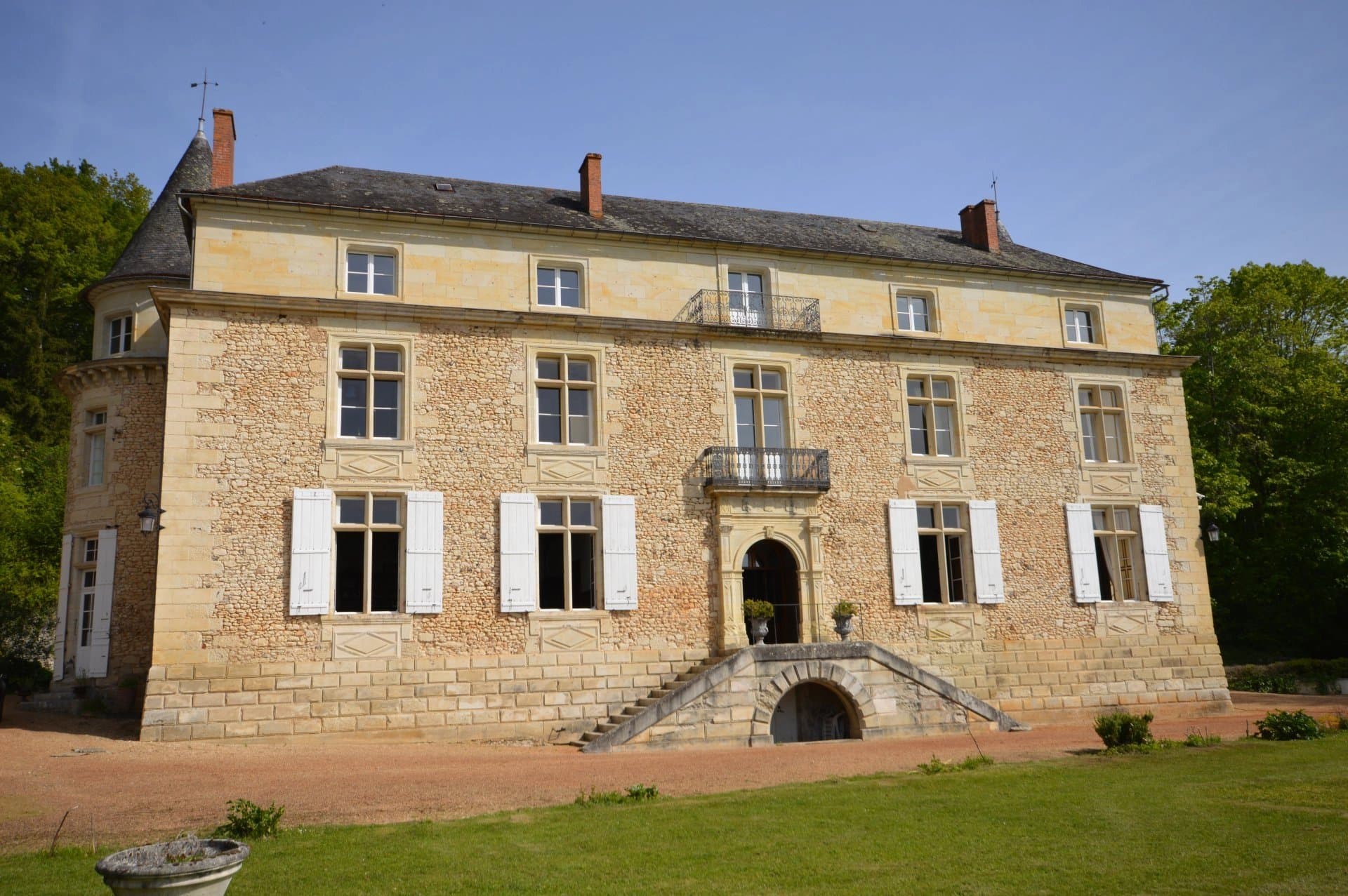 Historic C16th Chateau near Perigueux
