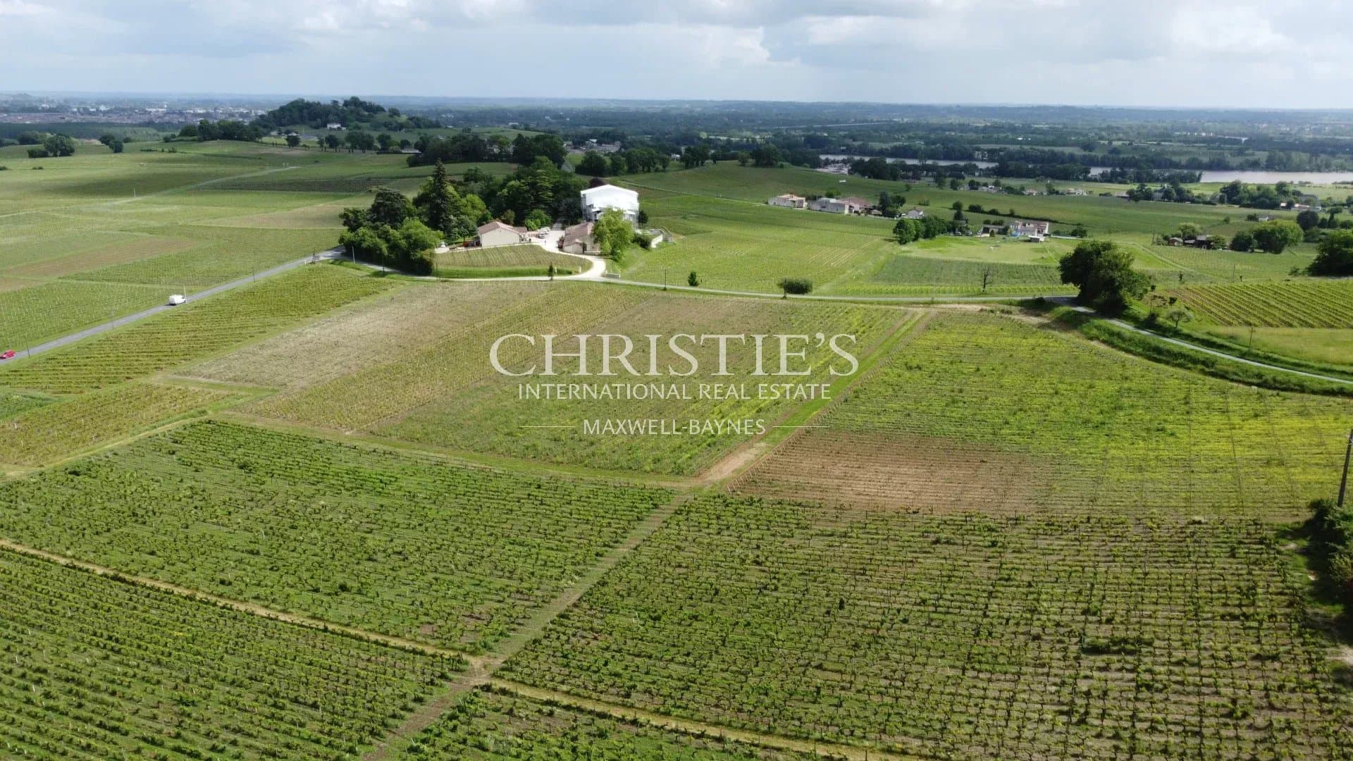 A vendre Vignoble de caractère de 15 ha - 2 AOC - en Libournais