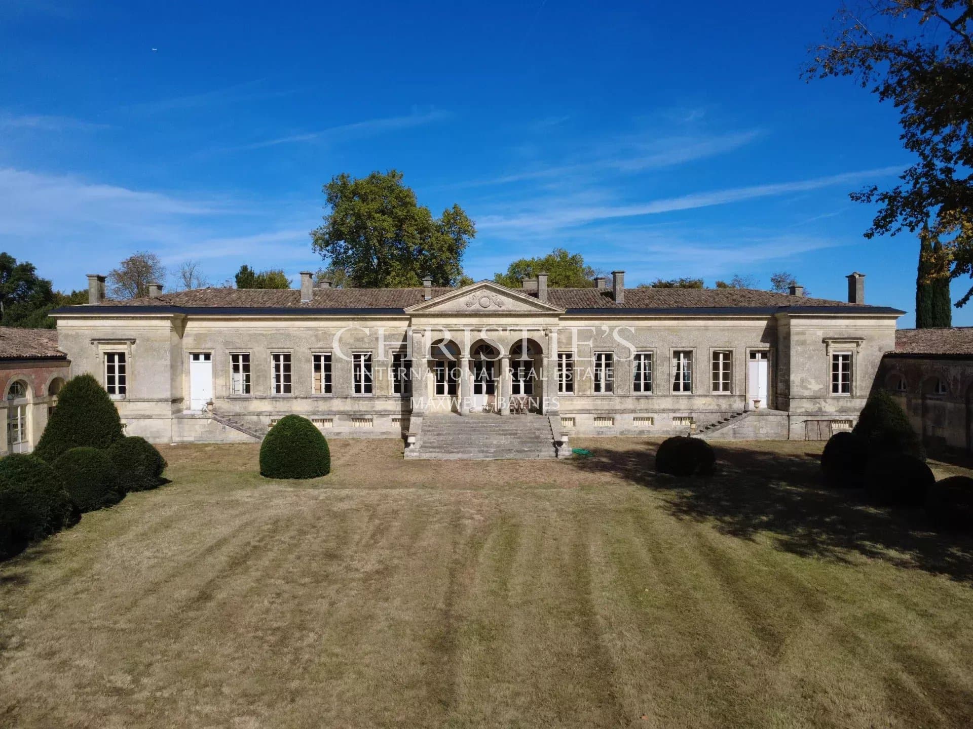 Domaine historique au cœur de l’Entre-Deux-Mers – un trésor du patrimoine bordelais à redécouvrir