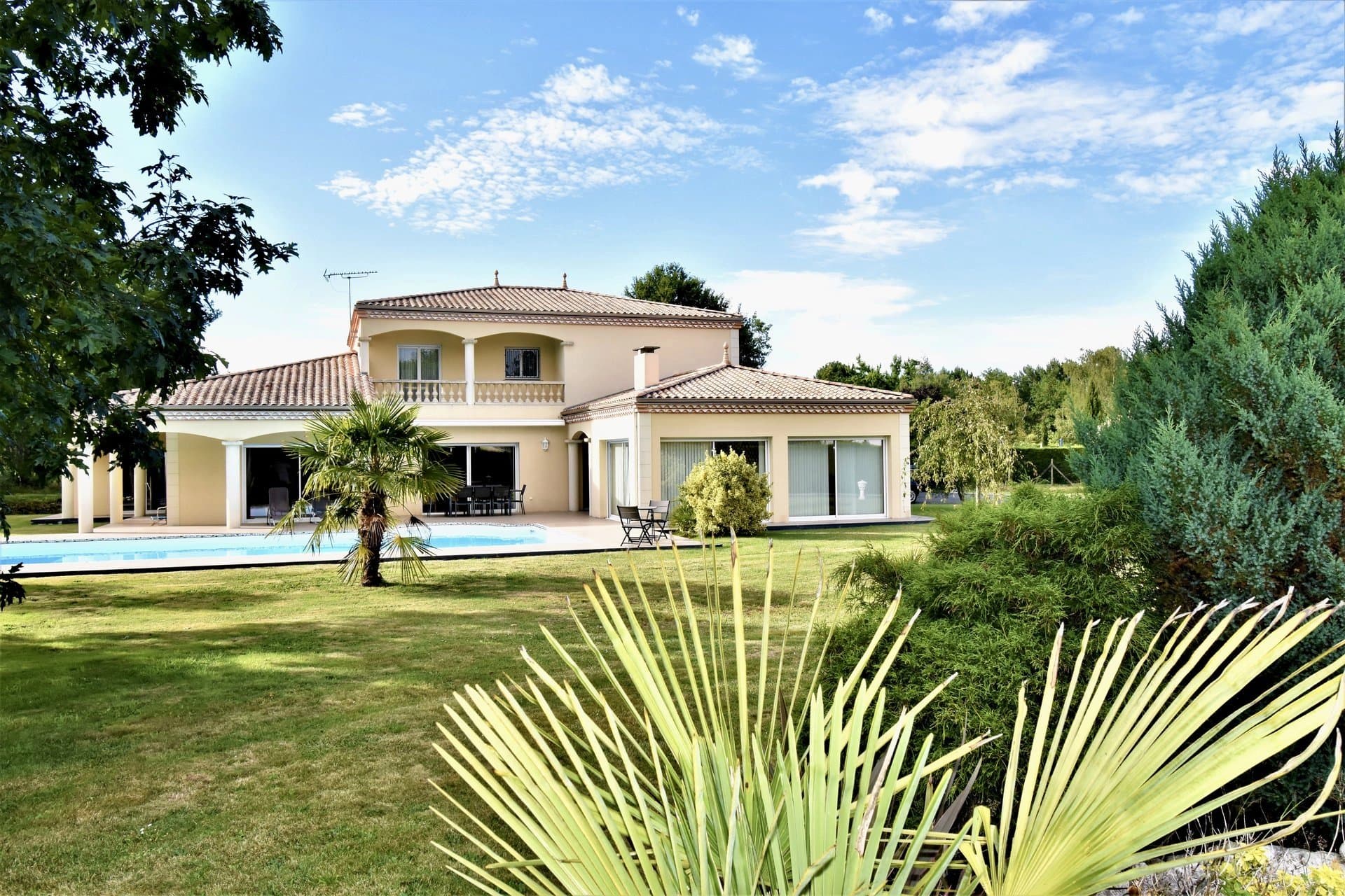 St Jean d'Illac - Belle maison provençale au calme