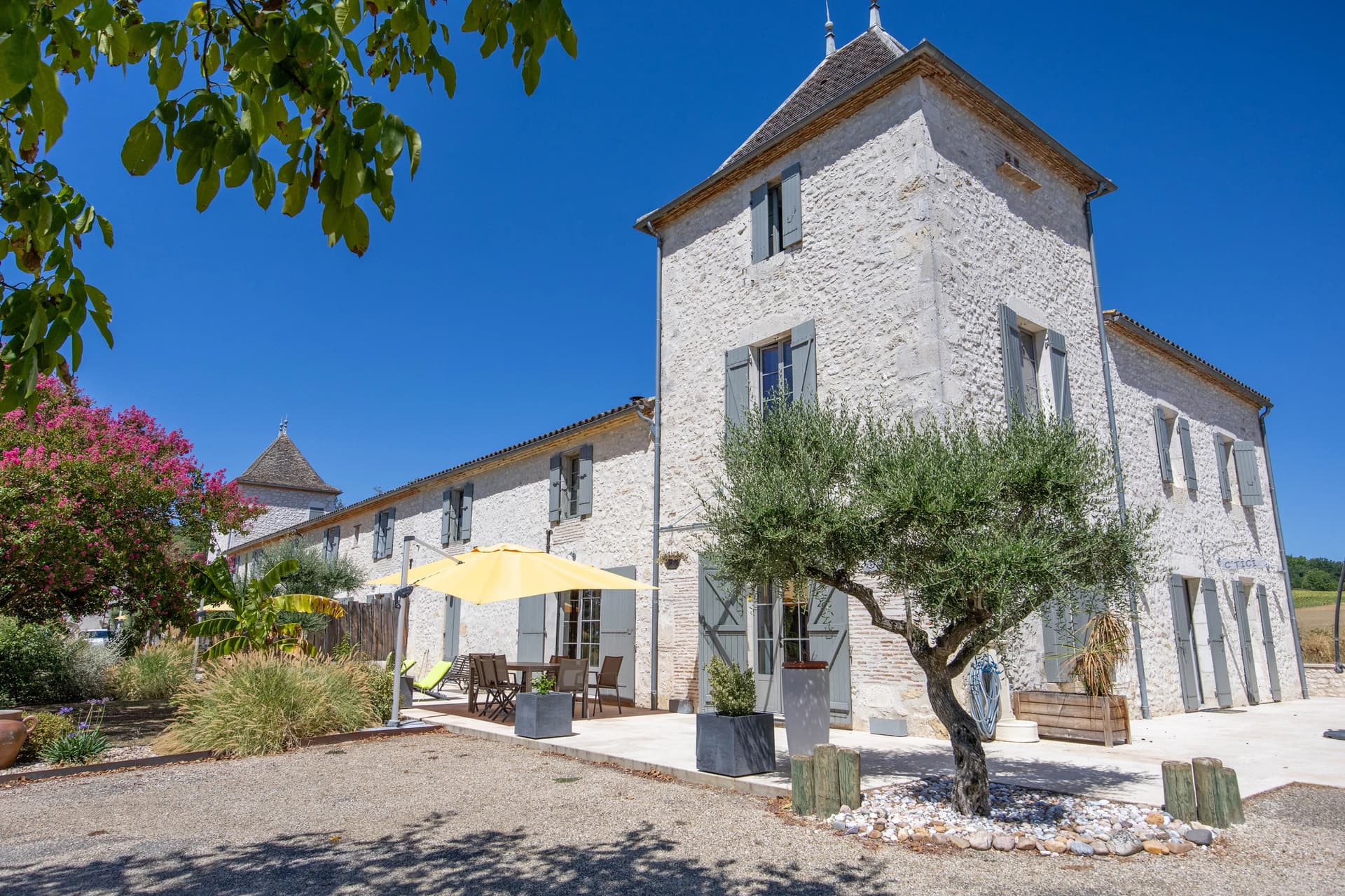 Turnkey Mill Château Estate — Three Cottages, Wellness Centre and Lake in Southwest France