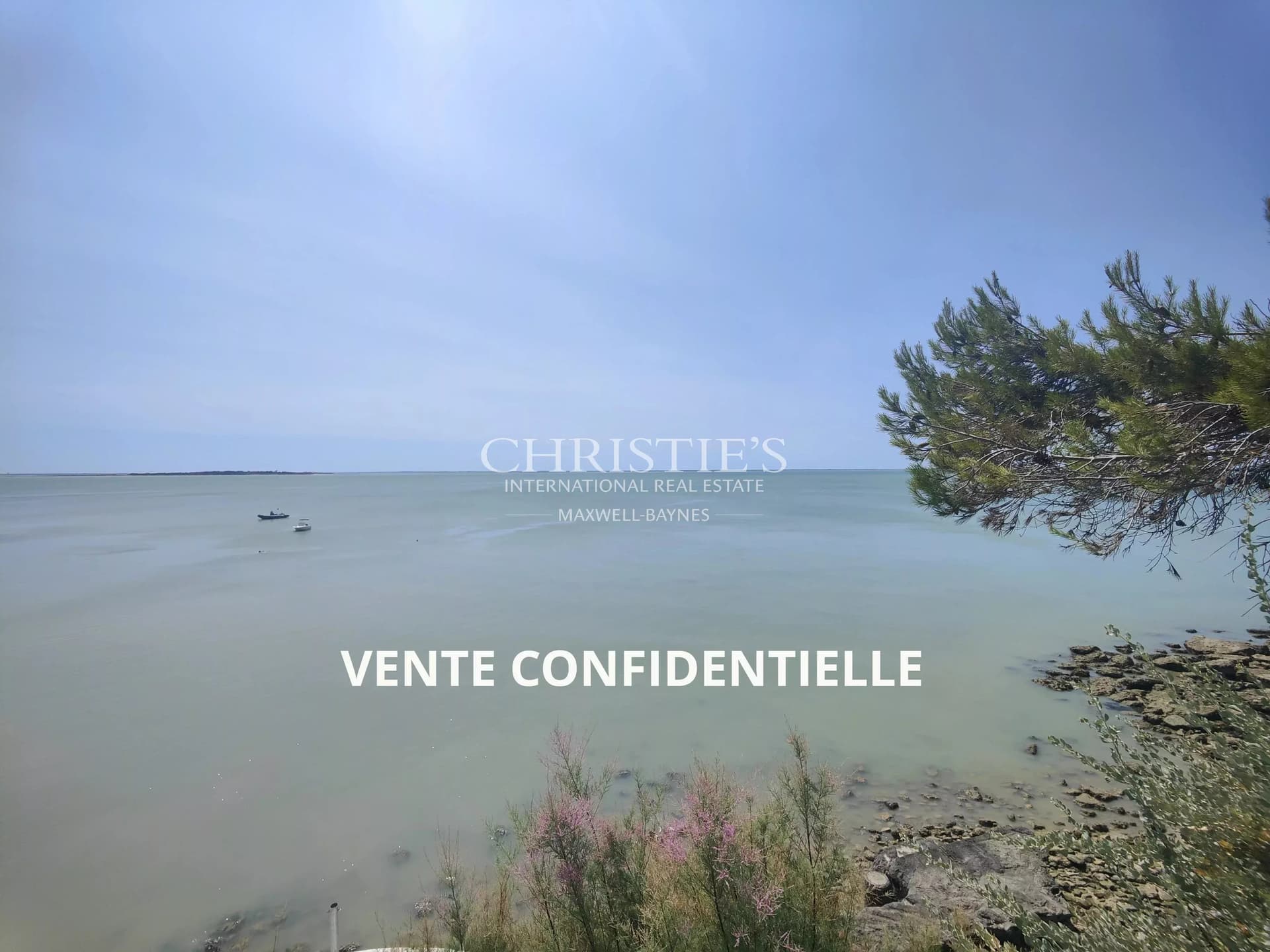 PROPRIETE VUE MER PANORAMIQUE - ACCES PRIVE PLAGE