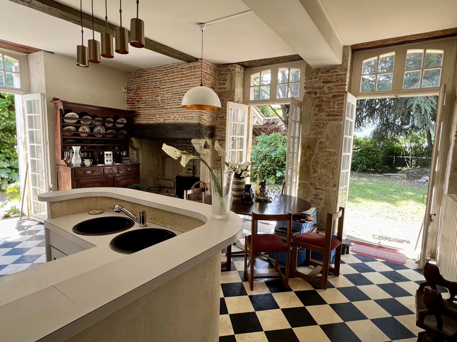 Townhouse 344m2 in AIRE SUR L'ADOUR with new museum/gallery 330m2