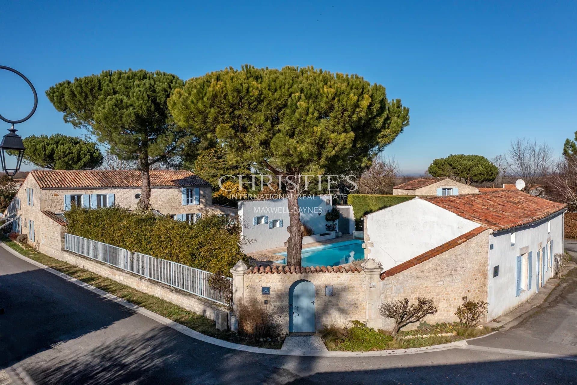 Vente Saint-Sornin superbe propriété charentaise, piscine