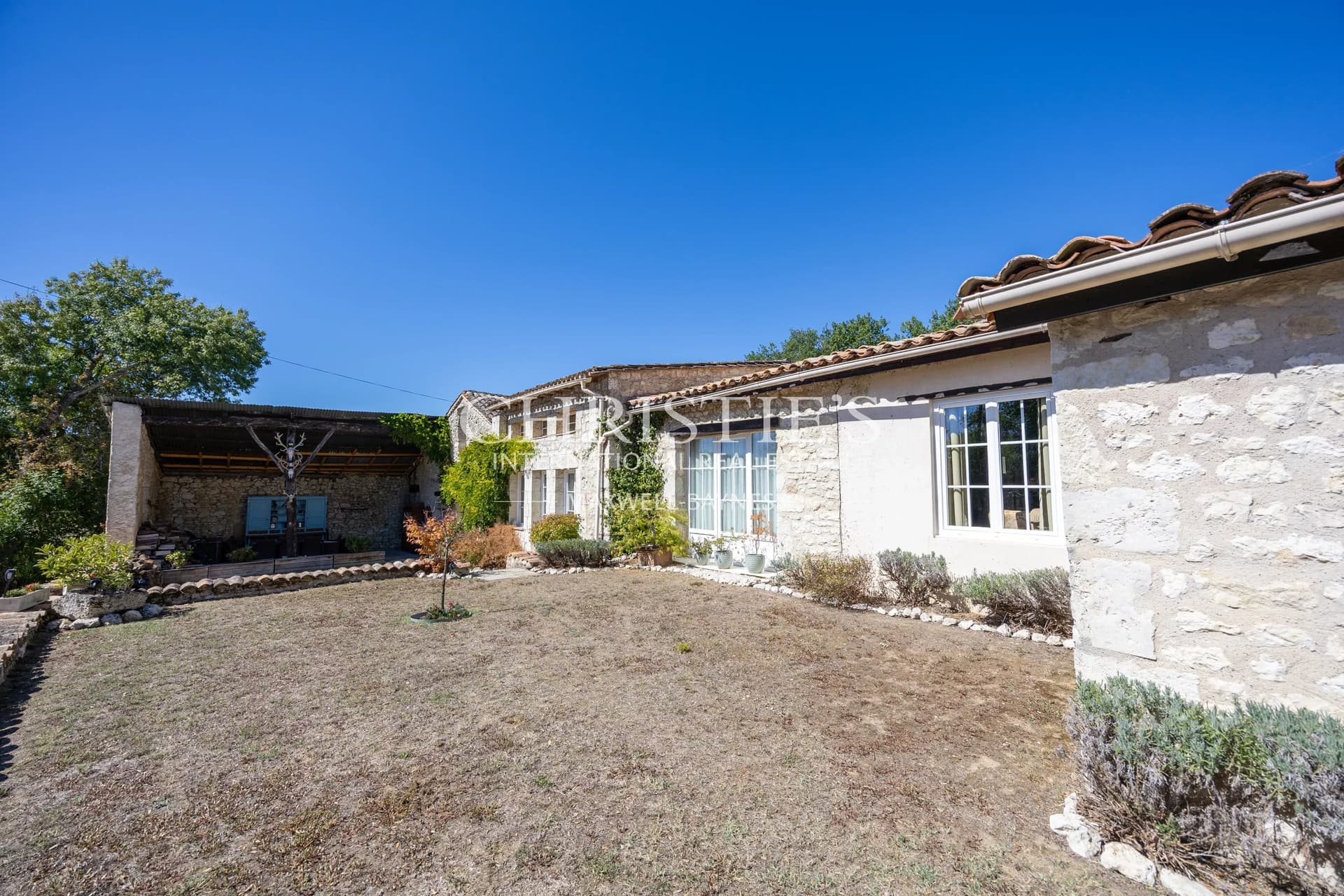 La Ferme en Pierre de la Vallée Boisée avec Piscine Chauffée