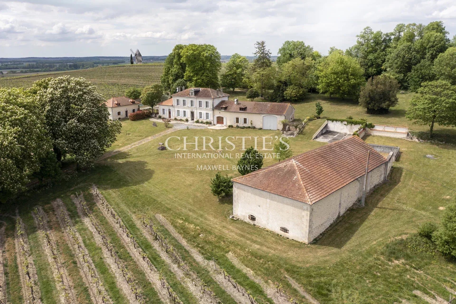 Belle propriété du 19ème siècle au sud de Cognac