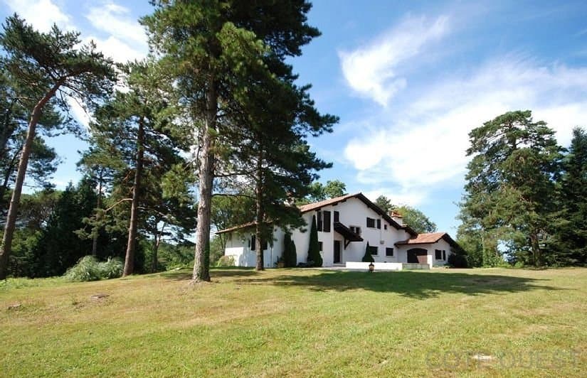 HOUSE FOR SALE NEAR CHANTACO GOLF COURSE