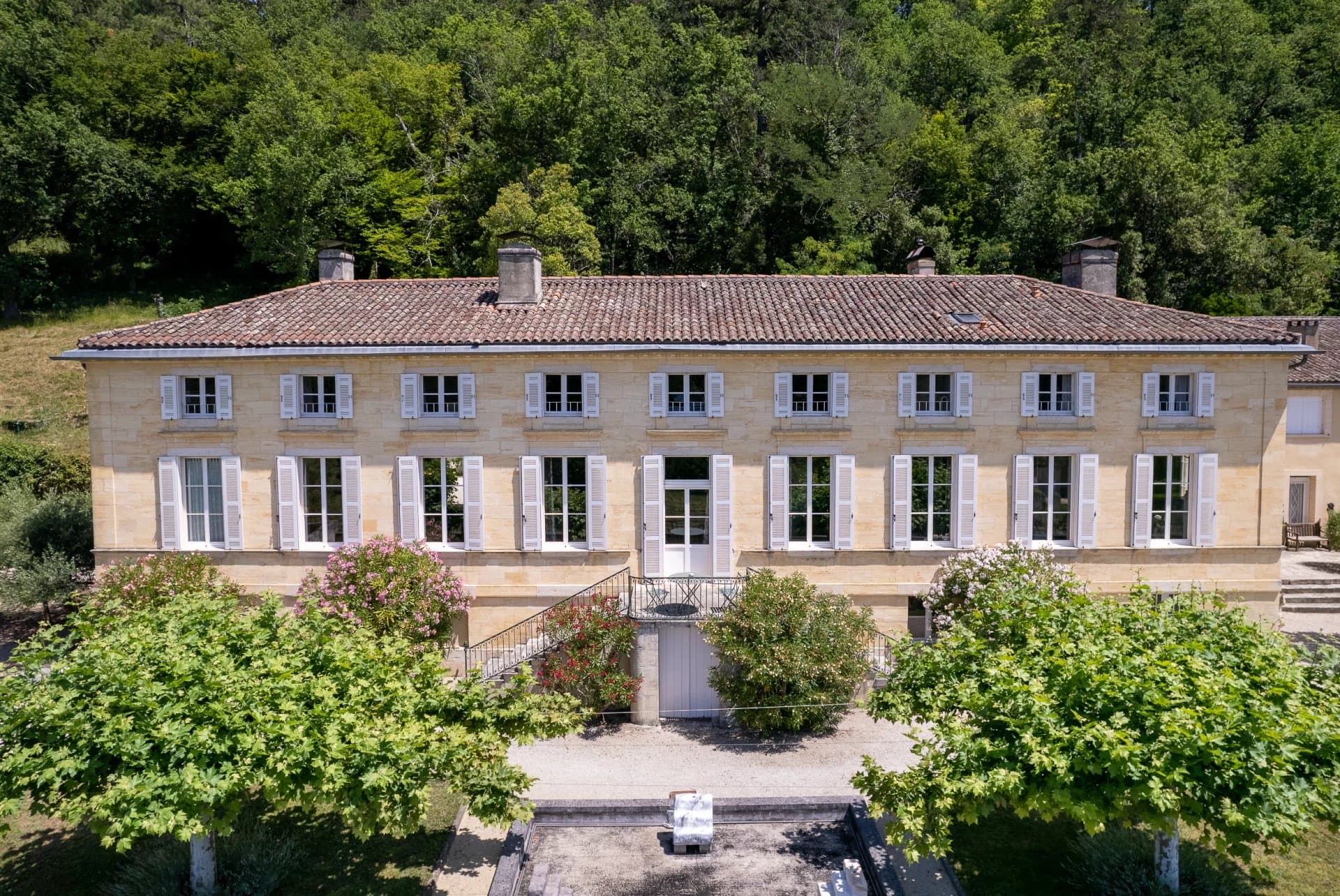 Vente Château à Bordeaux. Vignoble Hobby