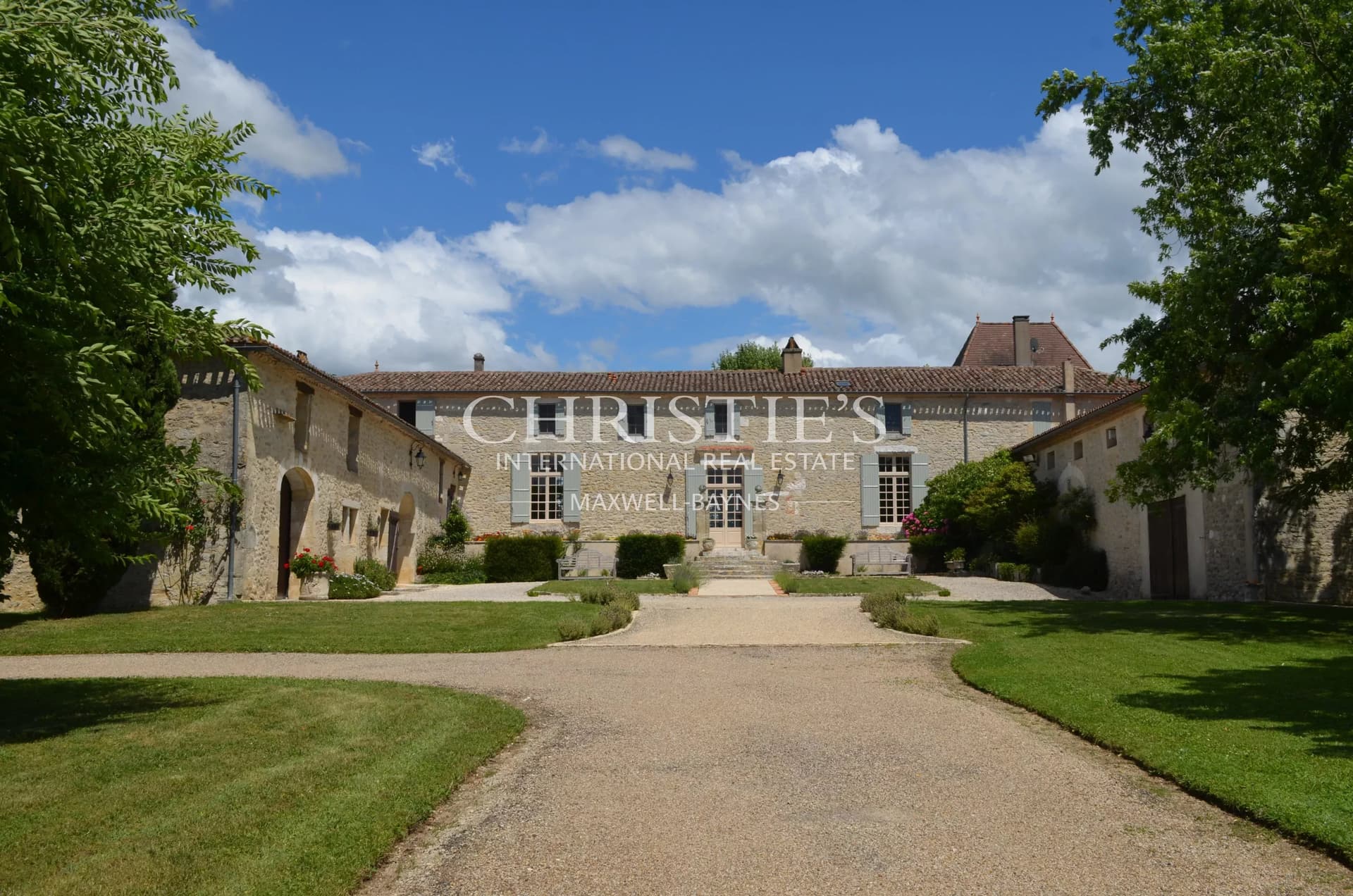 Beautiful organic vineyard estate in the Montravel, Haut-Montravel and Côtes de Bergerac AOCs