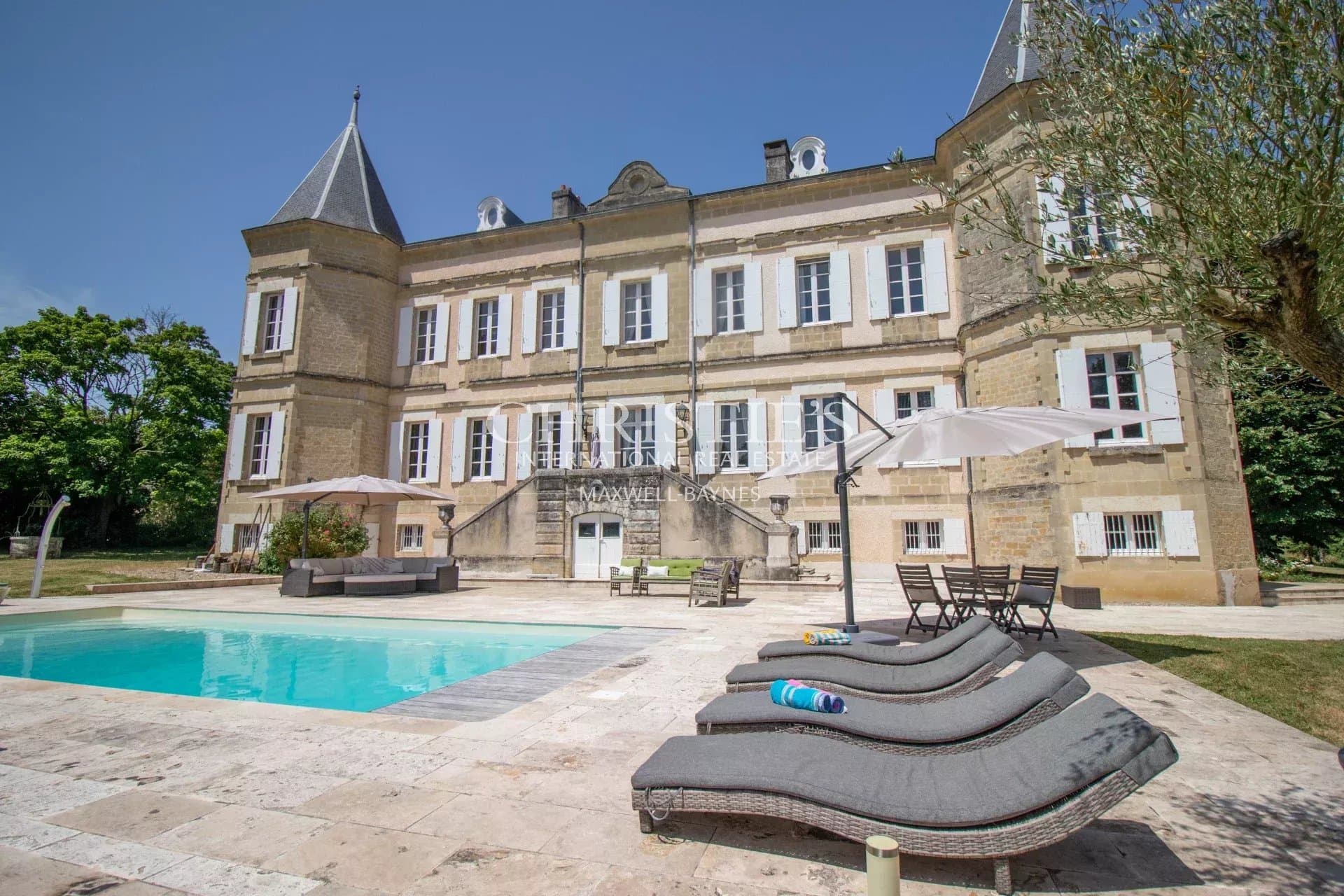 THE STUNNING COMPTESSE'S CHATEAU