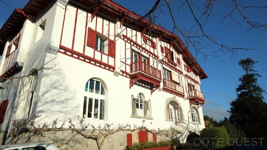 BAIE DE TXINGUDI - MAGNIFIQUE APPARTEMENT DE 200 M²
