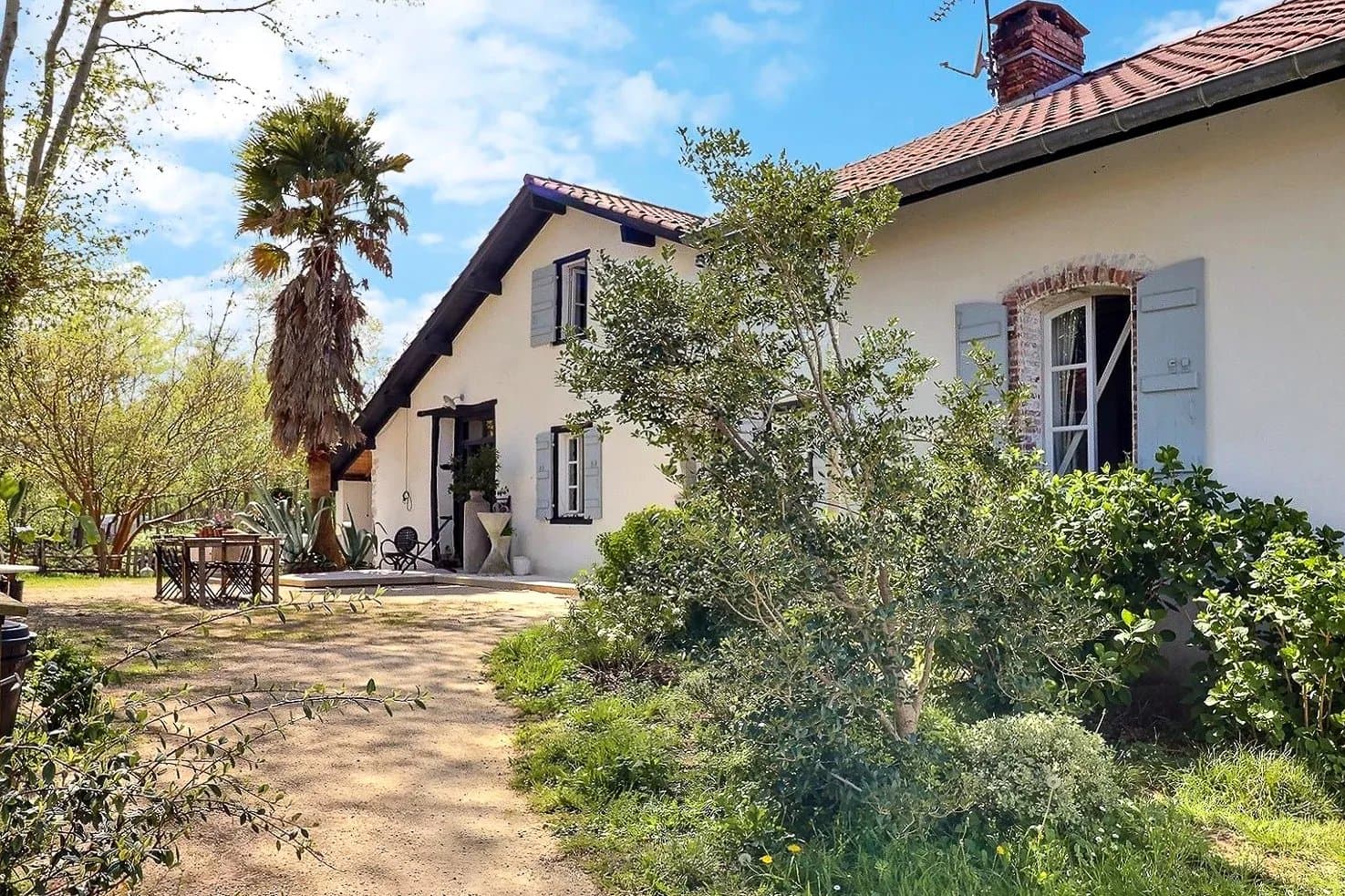 LANDES - MAGNIFIQUE MAISON RÉNOVÉE