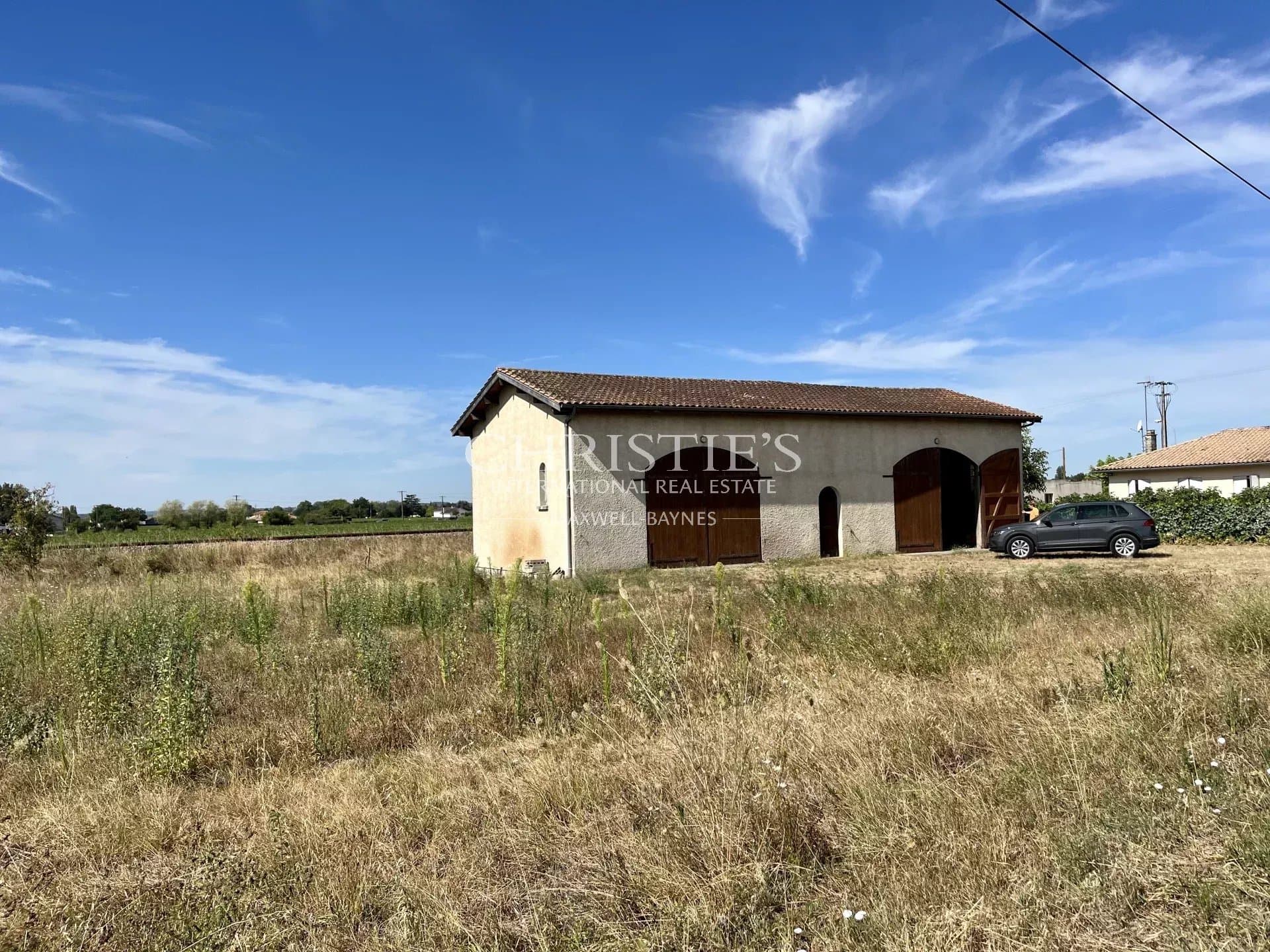 SAINT EMILION - A vendre - Chai de 150 m² sur une parcelle de 2850 m2