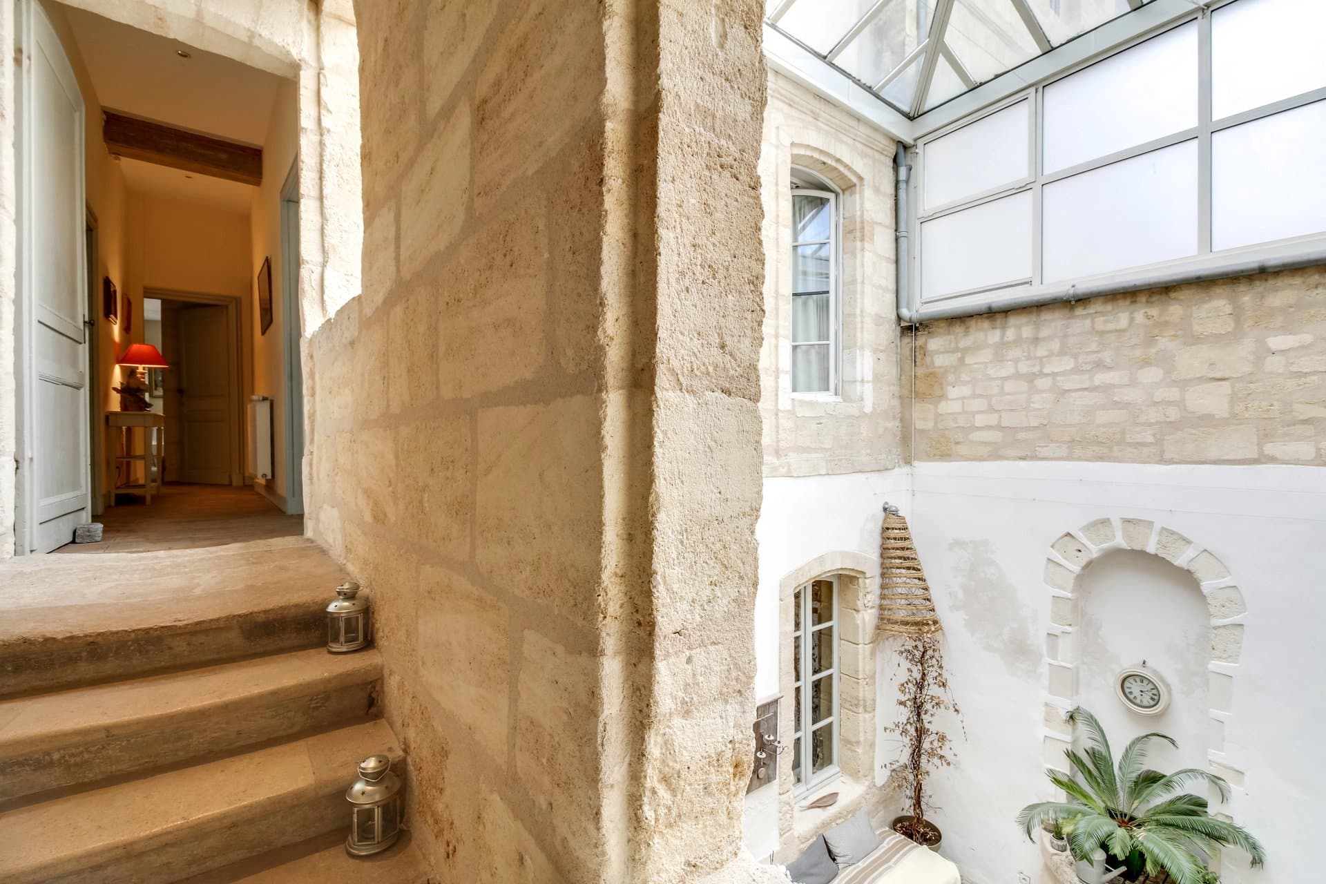 Bordeaux Chartrons - Superbe maison 18ème siècle avec parking et patio