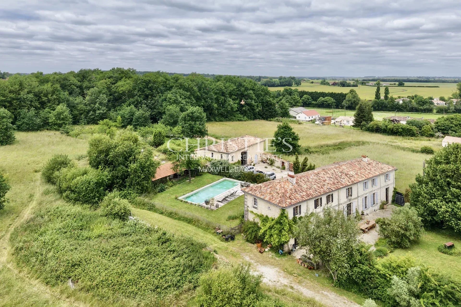 Exclusive: Renovated Maison de Maître Between Bordeaux and Angoulême