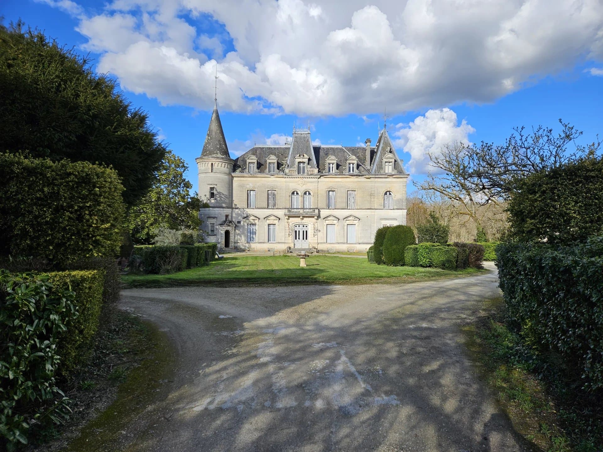 Cognac - Château et son vignoble