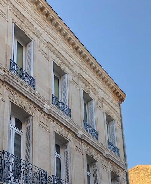 Bordeaux appartements à rafraîchir en dernier étage