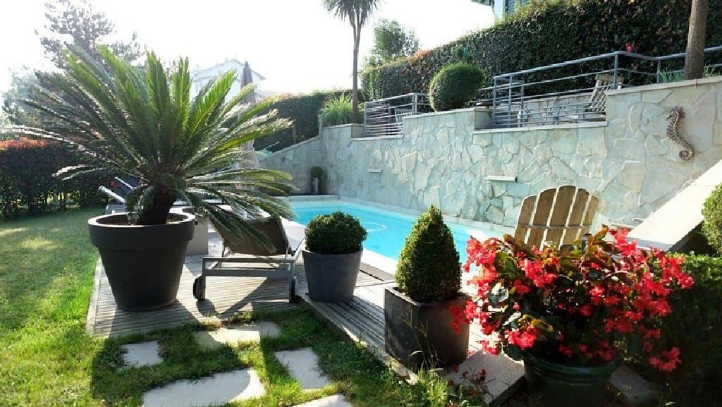 A VENDRE MAISON AVEC PISCINE ASCAIN