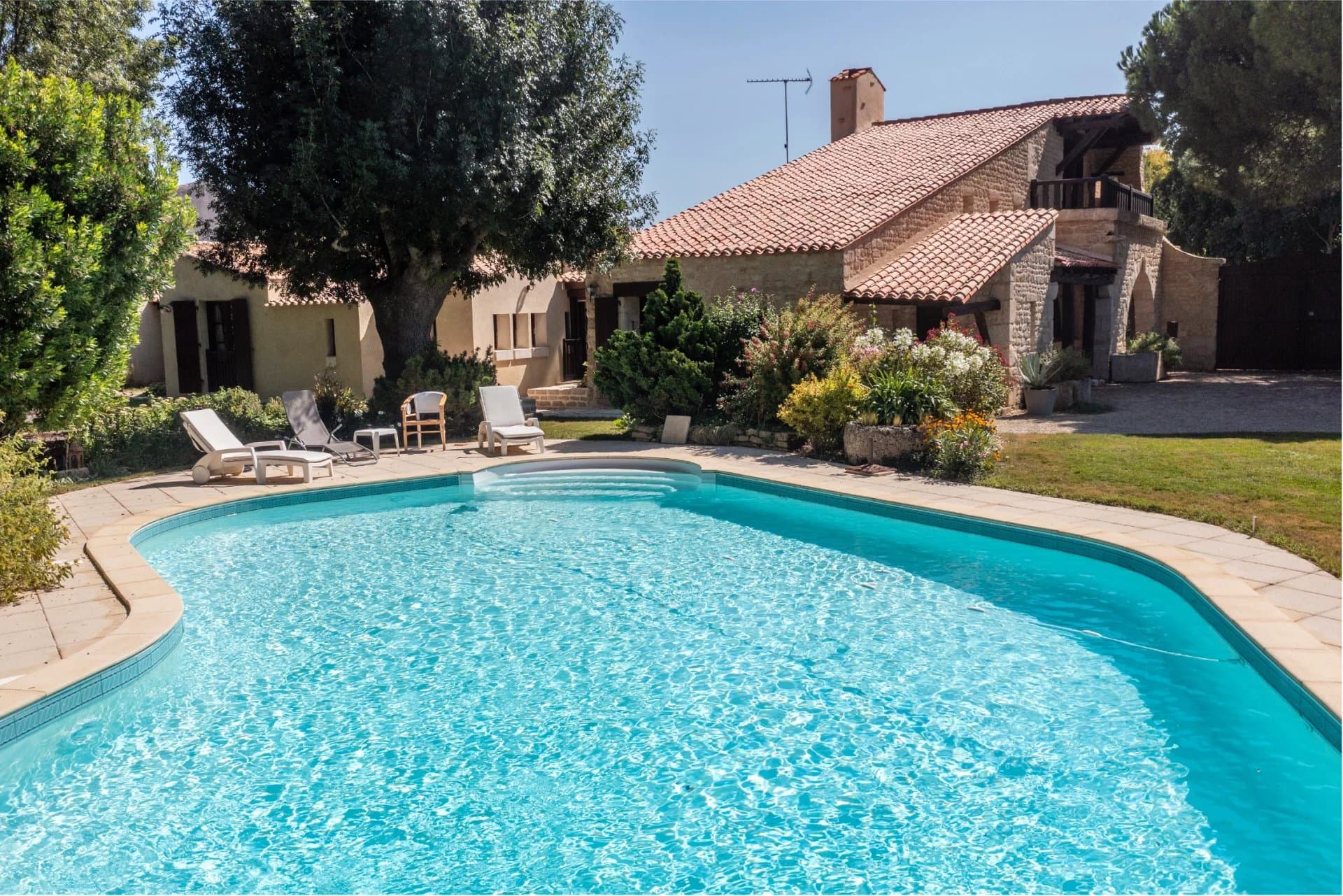 Belle propriété de campagne, à seulement 15 minutes de la Rochelle