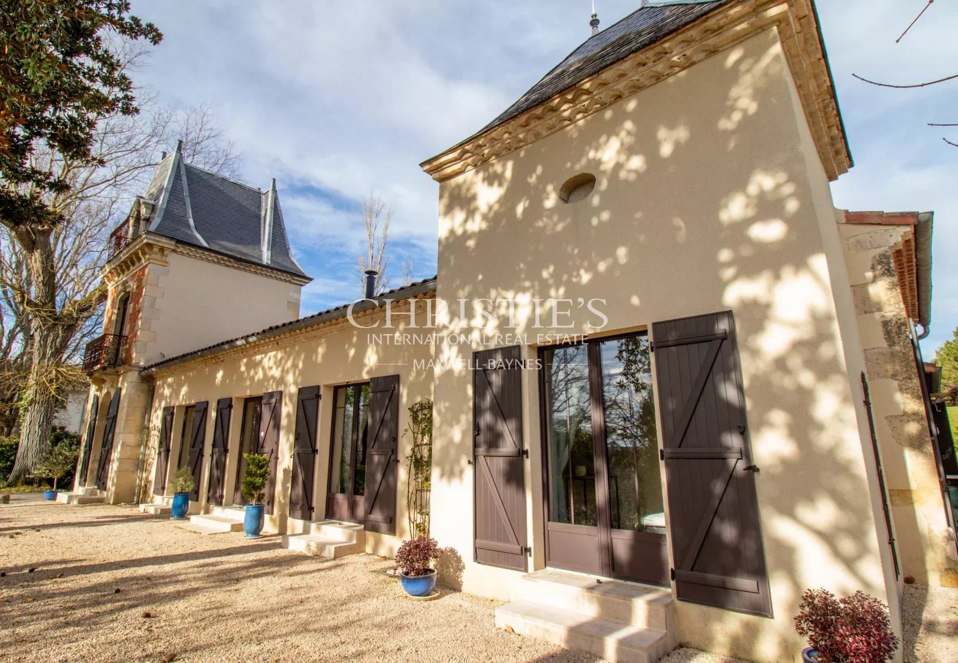 Exquisite Chartreuse 1783 with heated swimming pool close to a beautiful medieval village