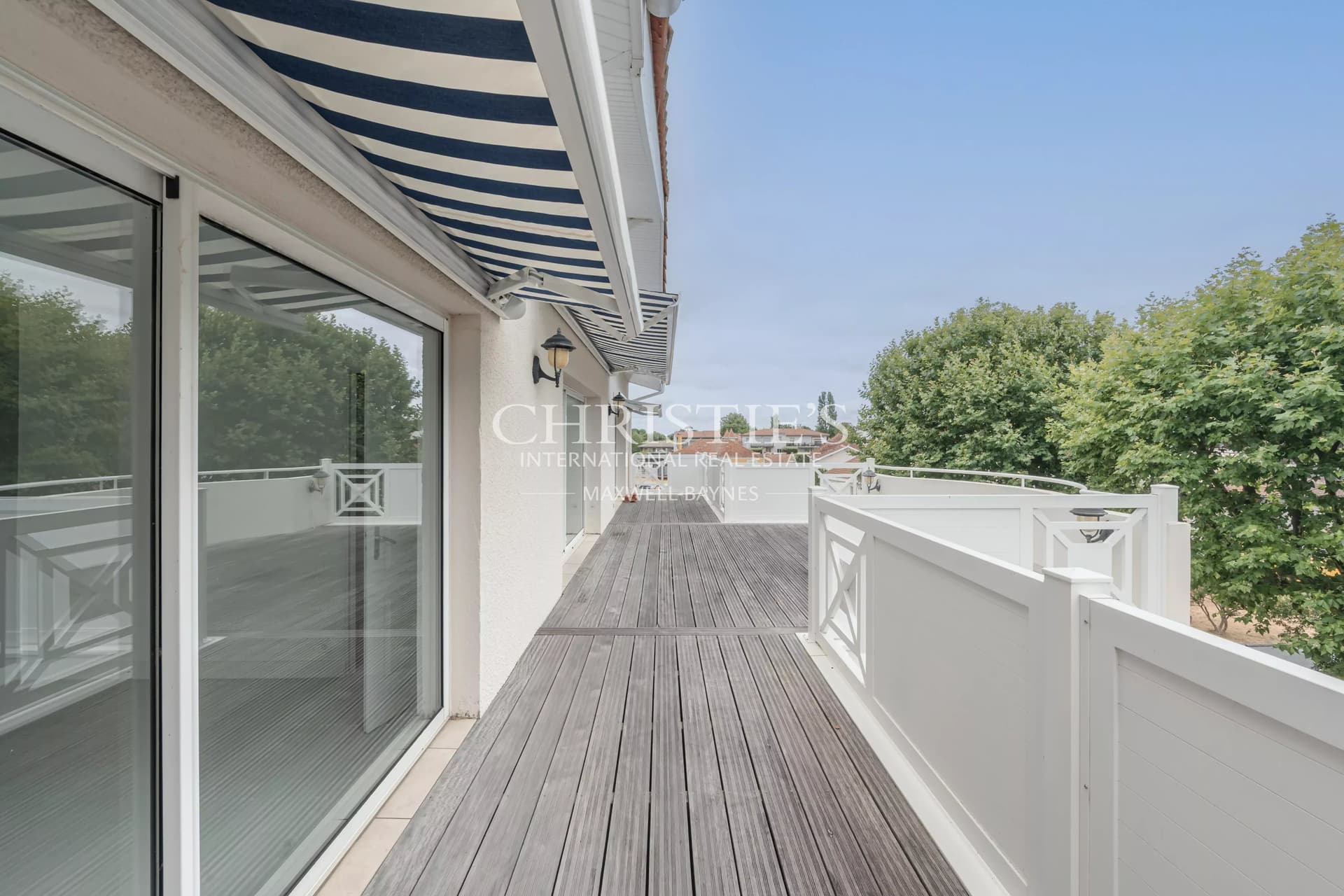 ANDERNOS-LES-BAINS – Arcachon Bay View – Top-Floor Apartment