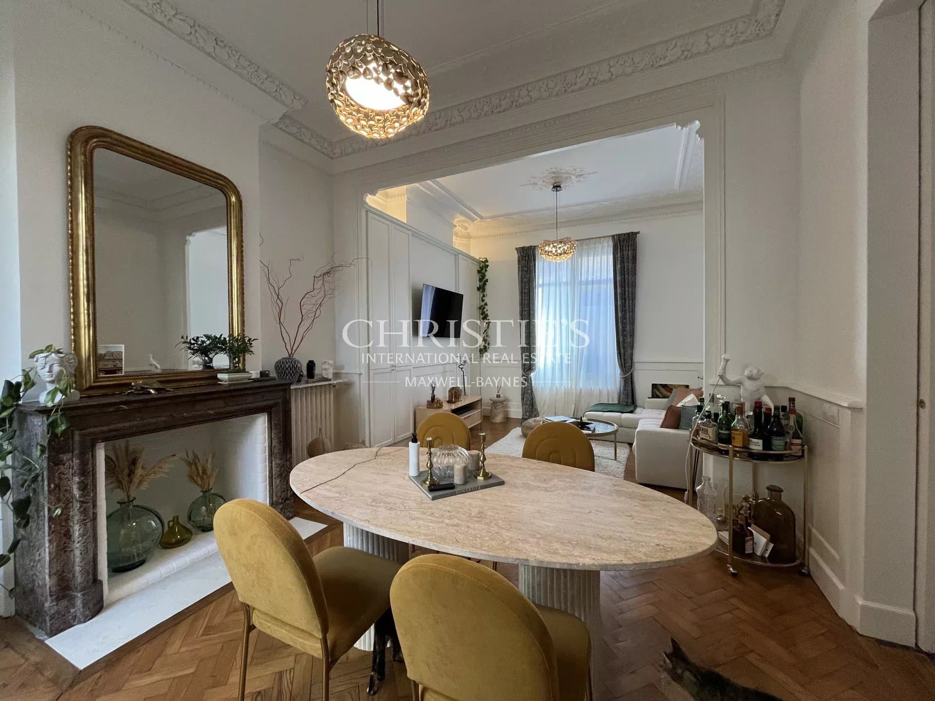Bordeaux Jardin Public: House renovated with great taste