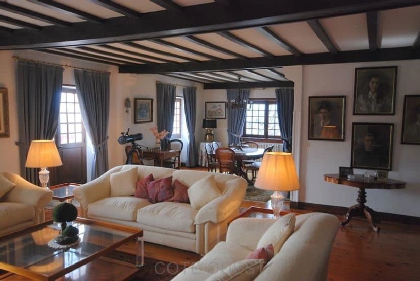 MAISON DE MAITRE DU 18e, PARC DE 8000 M² AVEC PISCINE ET TENNIS, PROCHE DE SAINT JEAN DE LUZ