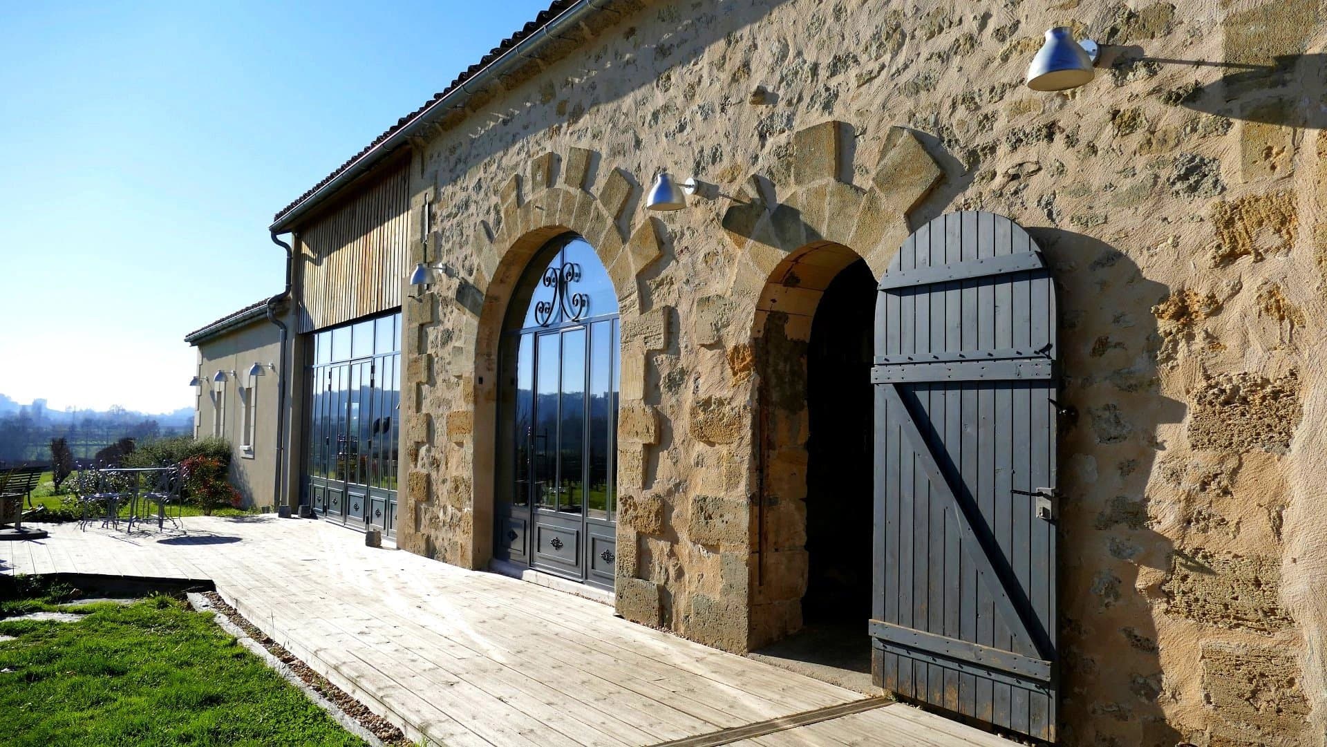 House & Gites with 15ha Vineyard for sale - Côtes Bordeaux