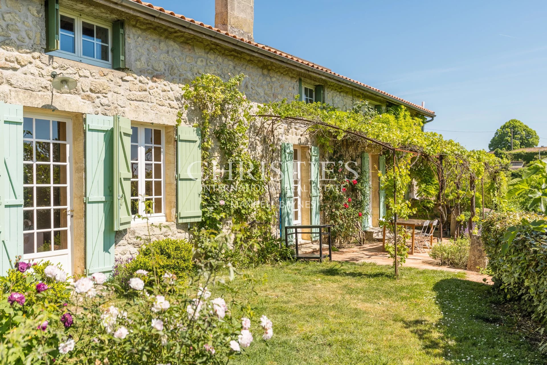 A charming property set within an unspoilt natural setting, with sweeping views