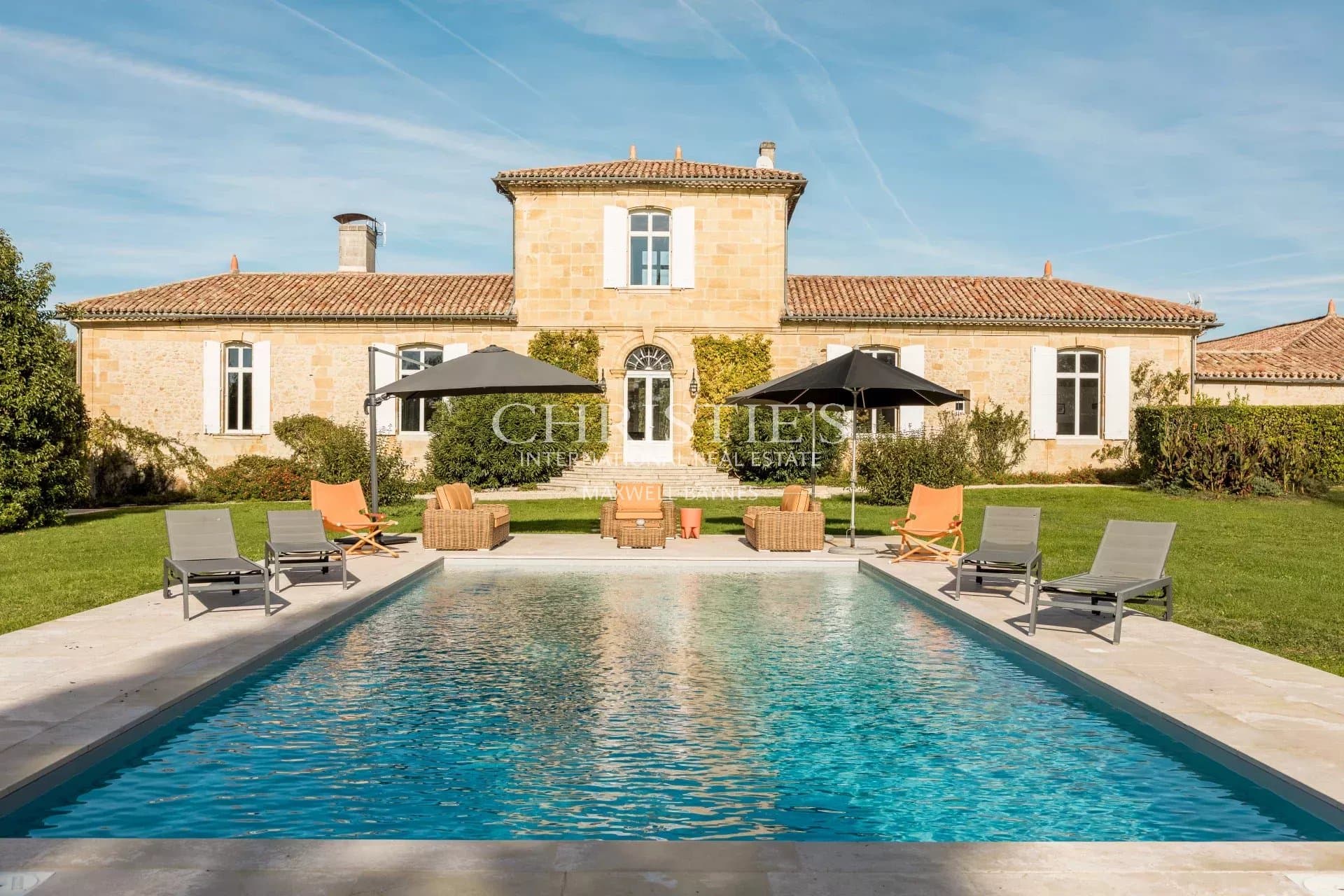 Camblanes - Propriété d'exception au coeur du village - 1,9 hectares