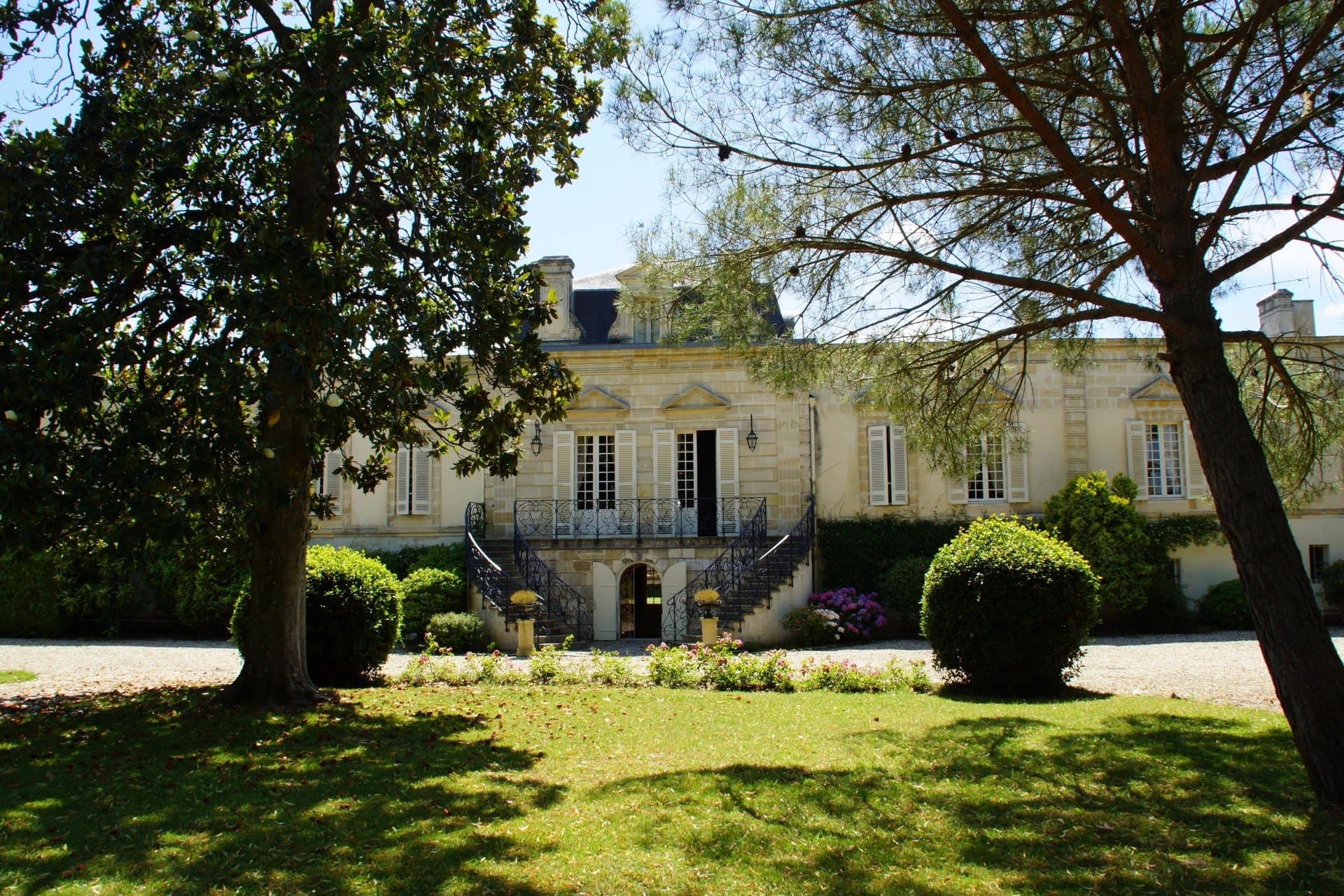 Elégante Chartreuse en excellent état dans le Médoc