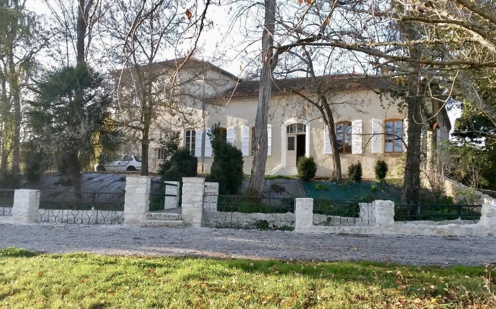 Vente Domaine rural de 7,5 hectares près de Condom - 1hr 20 Toulouse