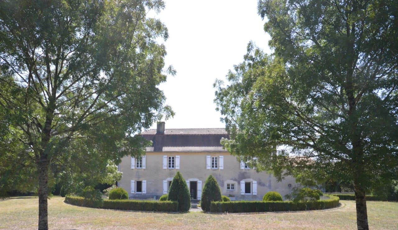 Vente - Region Bergerac - Manoir avec gite et piscine