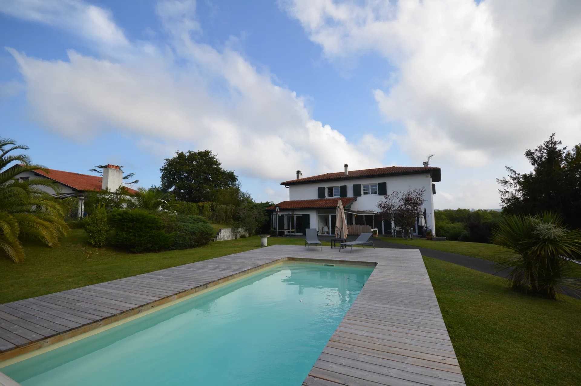 EXCLUSIVITÉ - À VENDRE MAISON ARBONNE CENTRE