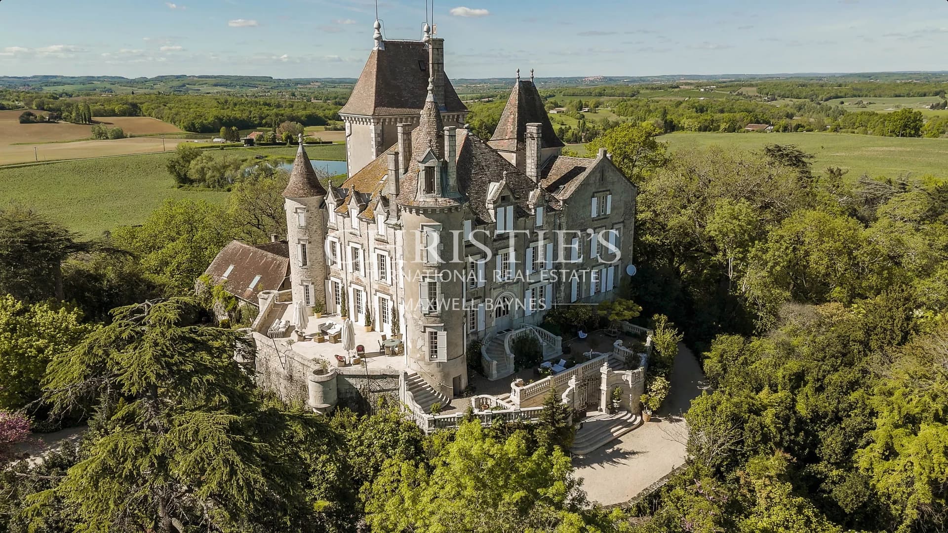 A Breathtaking Chateau Estate, elegantly situated atop the region's Highest Hill