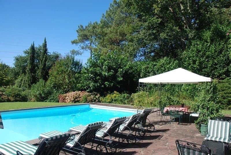 SAINT JEAN DE LUZ, GRANDE MAISON A VENDRE AVEC BELLE VUE MONTAGNE