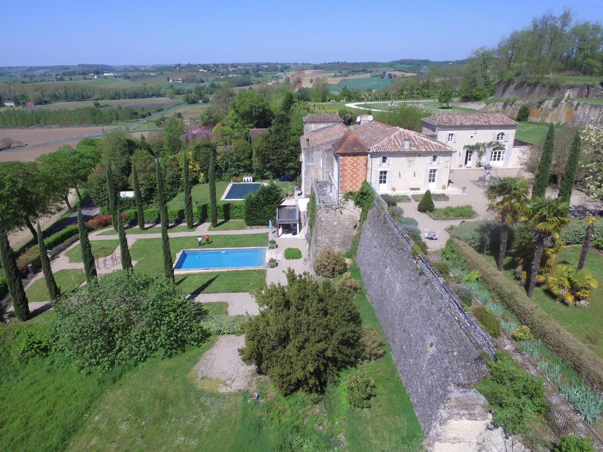 Belle maison en pierres restaurée