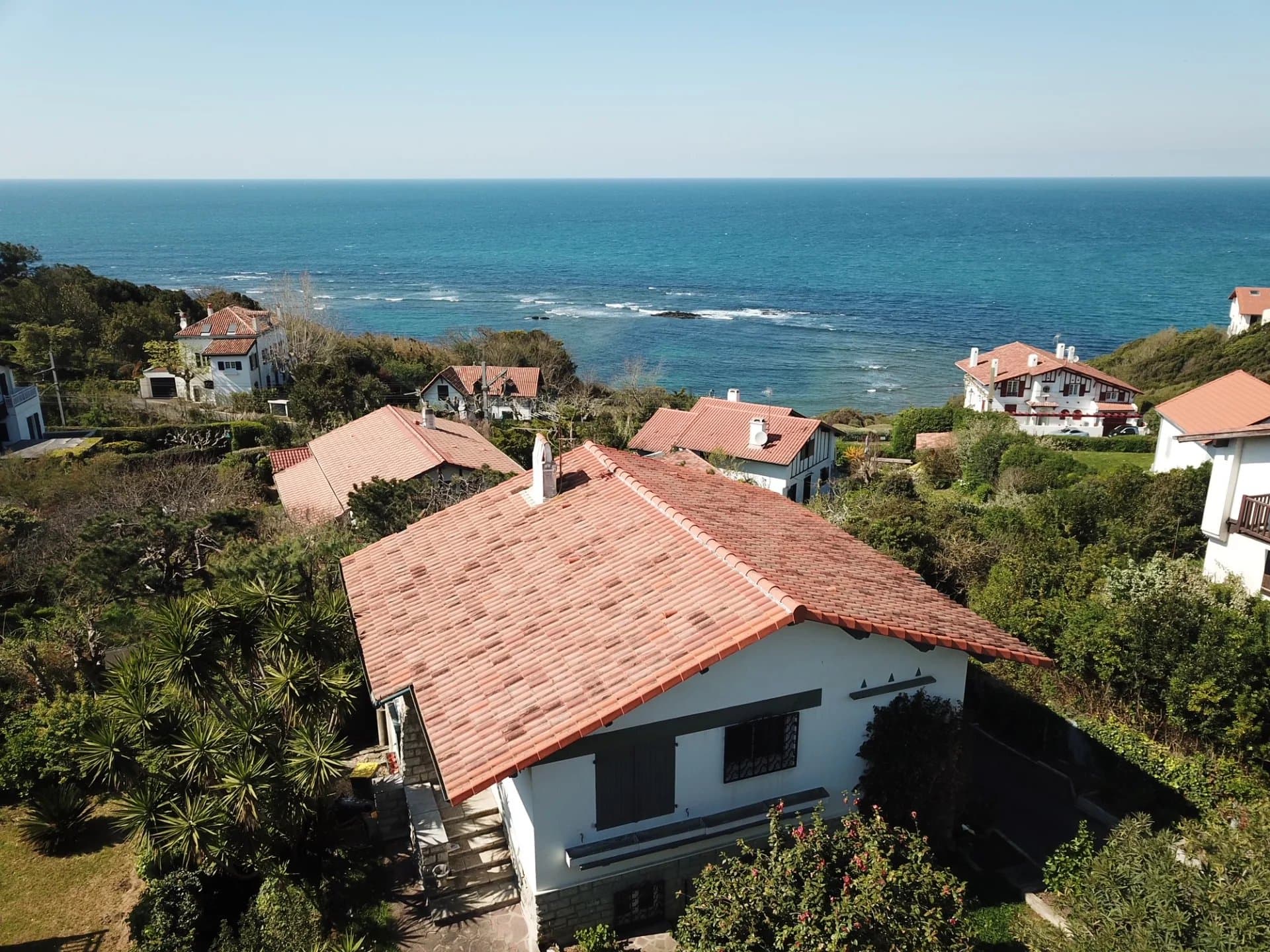 À VENDRE - MAISON VUE MER AU CENTRE DE GUÉTHARY