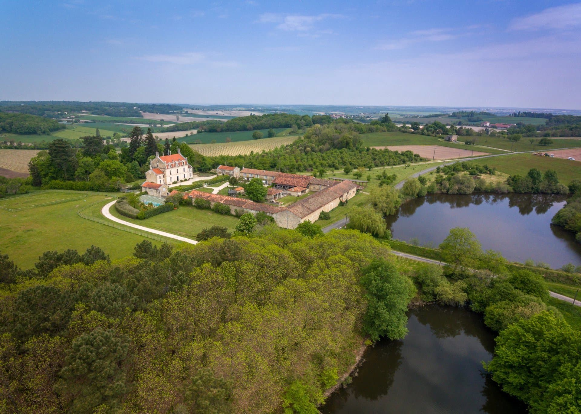 Magnifique propriété du 19ème siècle au sud d'Angoulême à vendre